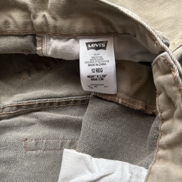 Levi’s Boys 511 Slim Khaki Pants - Size 12 Regular (26Wx26L) (Used) - Picture 4 of 6